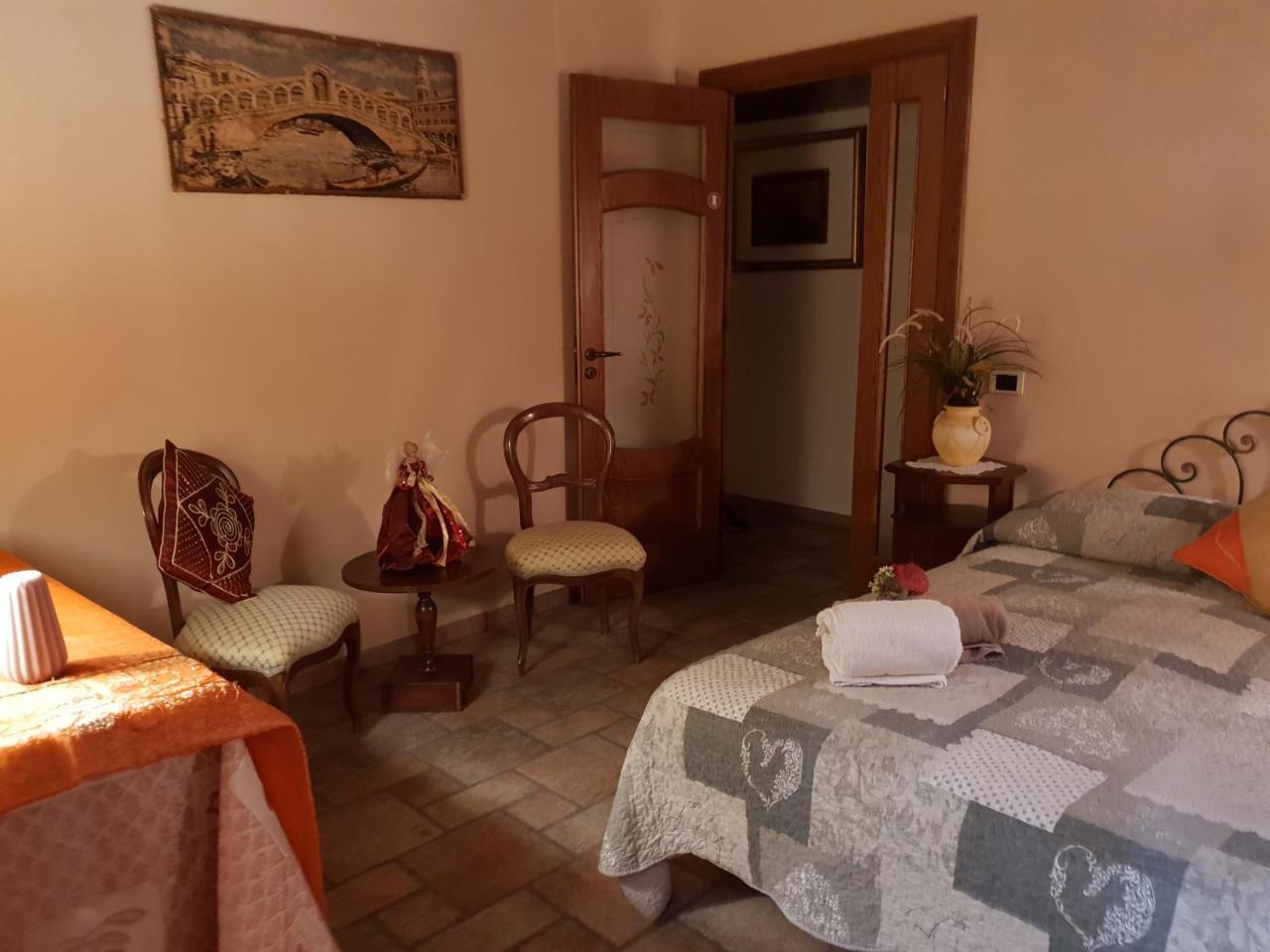 Guesthouse Angel & Manuel Viterbo Bagian luar foto